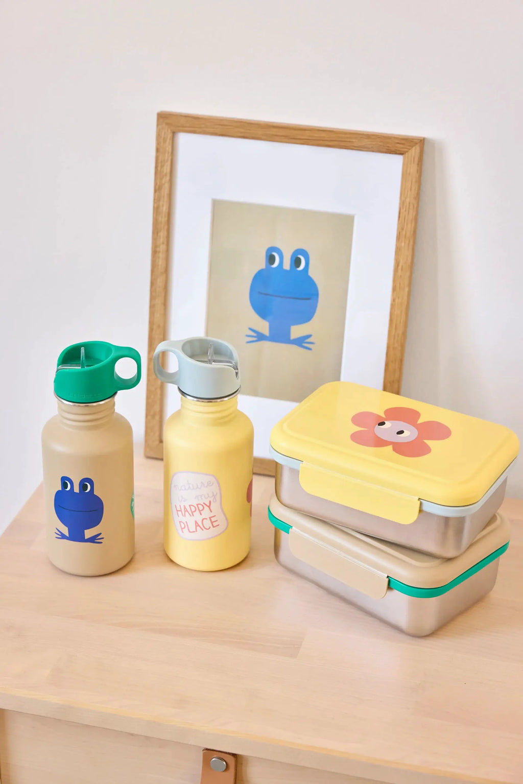 LÄSSIG frog-themed lunchbox with yellow lid and three matching bottles with green/gray caps