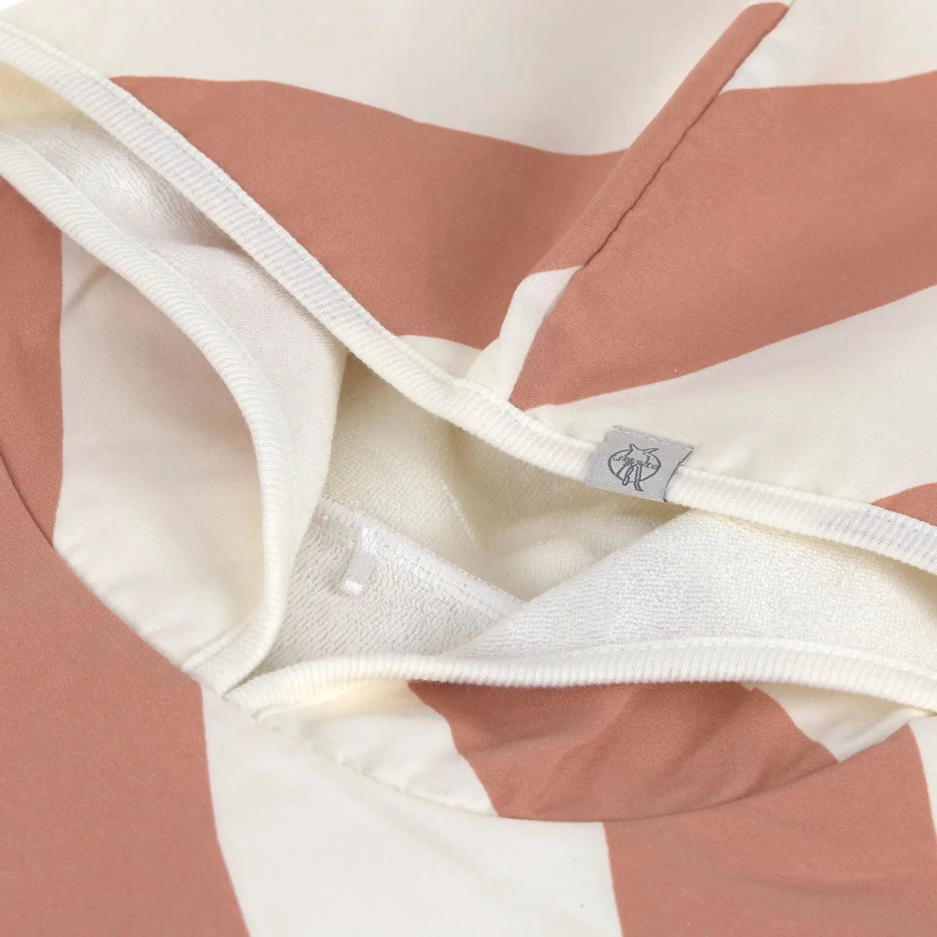 LÄSSIG poncho anti UV / stripes clay sea salt by Citron Grenadine