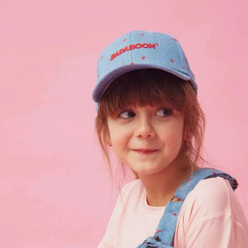 CHAMAYE blue denim baseball cap with red BADABOOM embroidery, Citron Grenadine