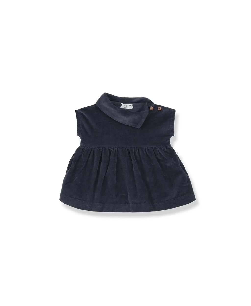 Aosta robe by Citron Grenadine in navy blue velvet with Peter Pan collar.