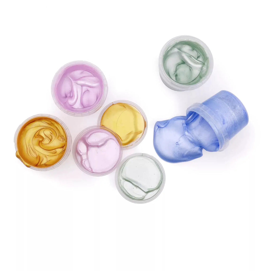 NEOGRÜN vegan finger paint set Mika; pastel colors in small containers and a blue paint tube.