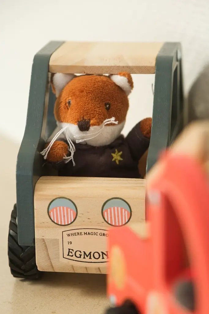 Voiture de police en bois avec renard peluche conducteur, jouet 18m+, EGMONT TOYS