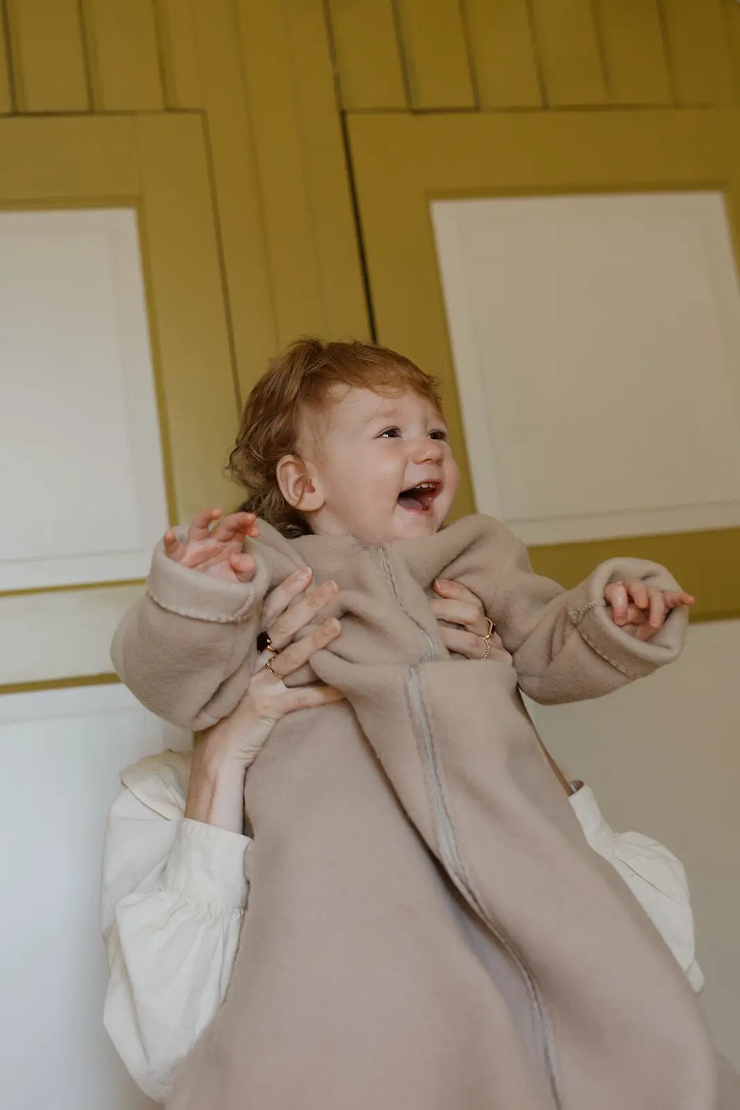 ALWERO gigoteuse en mérinos à manches beige pour bébé