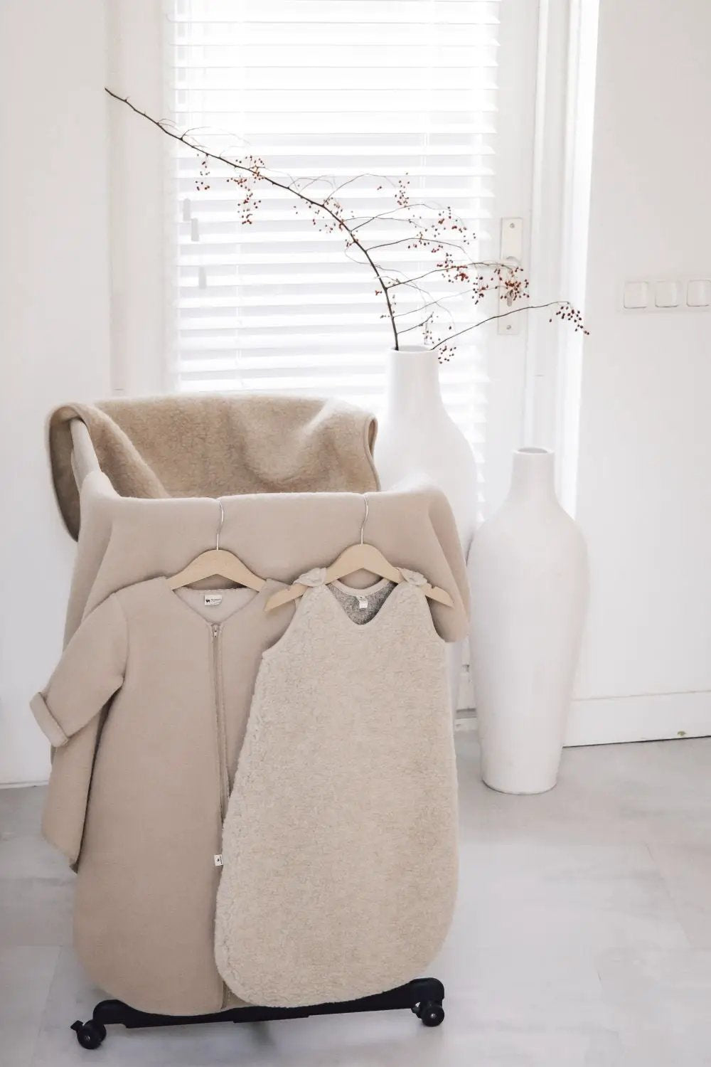 ALWERO gigoteuse en mérinos beige avec manches par Citron Grenadine, sac de couchage/plaid à manches, 2 pièces