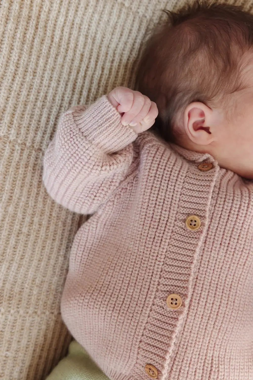 HVID cardigan Inga / powder
