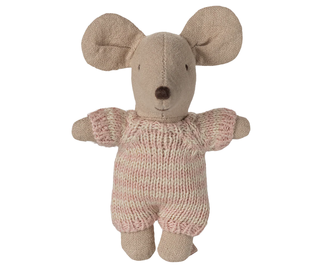 Maileg bébé souris dans son couffin / rose