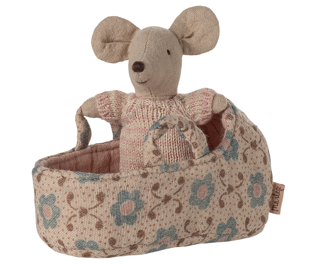 Maileg bébé souris dans son couffin / rose