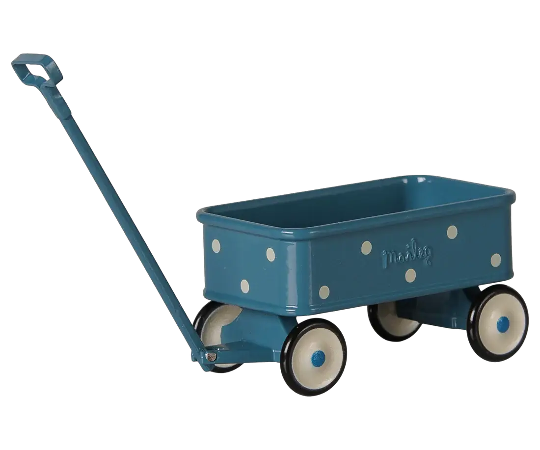Chariot Maileg bleu pour maison de poupées avec pois blancs et manche, 4 roues