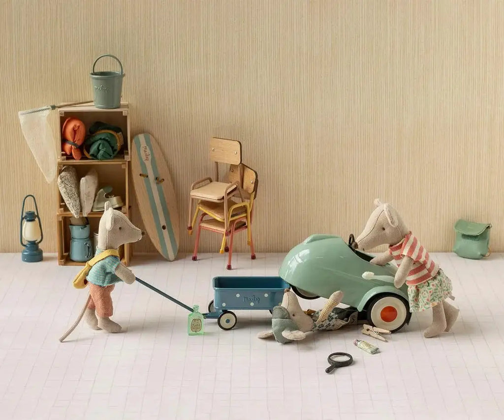 MAILEG chariot bleu pour maison de poupées; ensemble pastel avec souris et accessoires