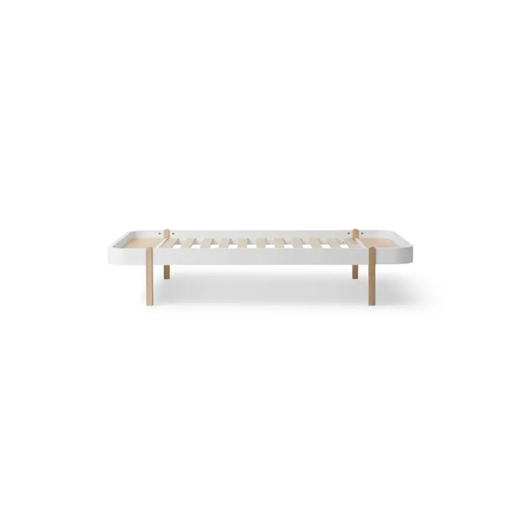 Oliver Furniture wood lounger 120 by Citron Grenadine