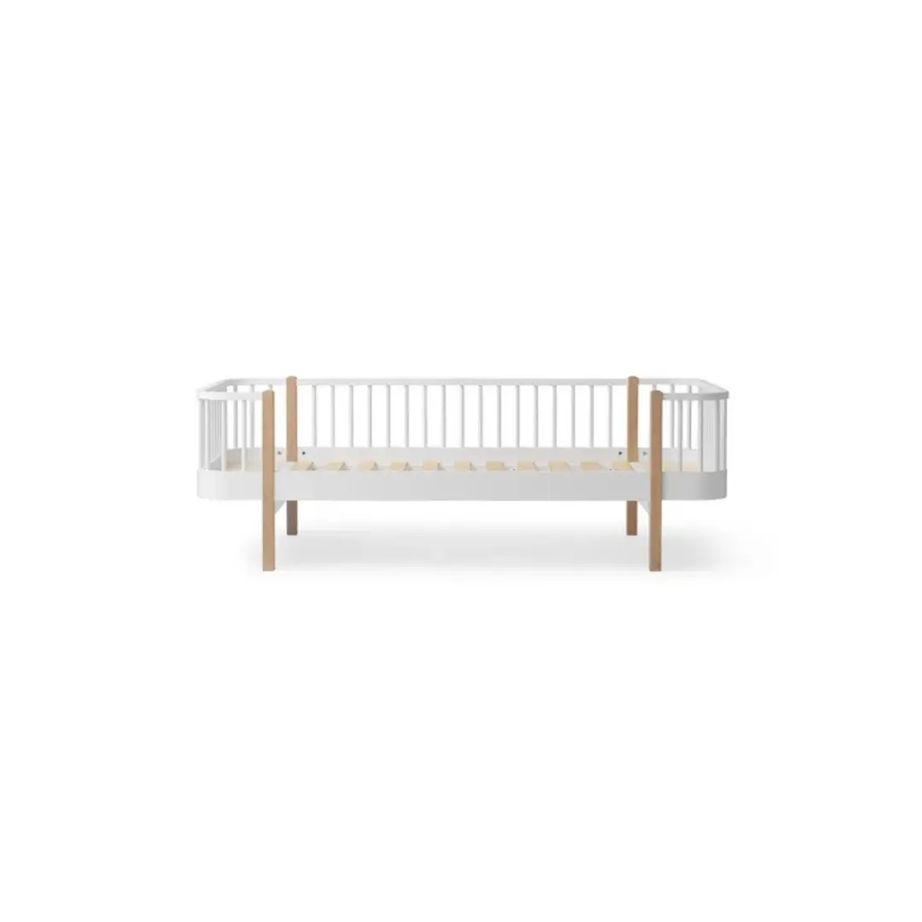 Oliver Furniture Lit banquette Wood Original by Citron Grenadine