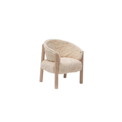 Charlie Crane chaise SABA fur milk by Citron Grenadine
