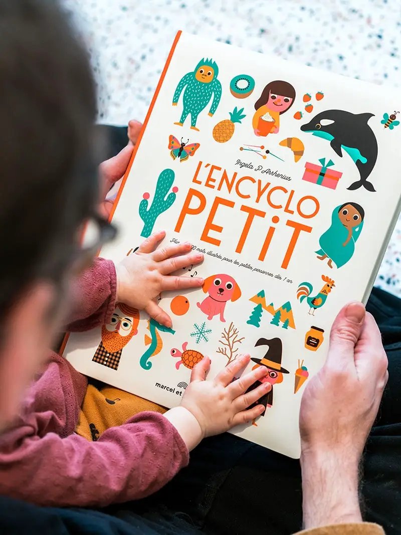 Livre imprimé pour enfants MARCEL ET JOACHIM Encyclopetit, couverture multicolore illustrée avec personnages et animaux.