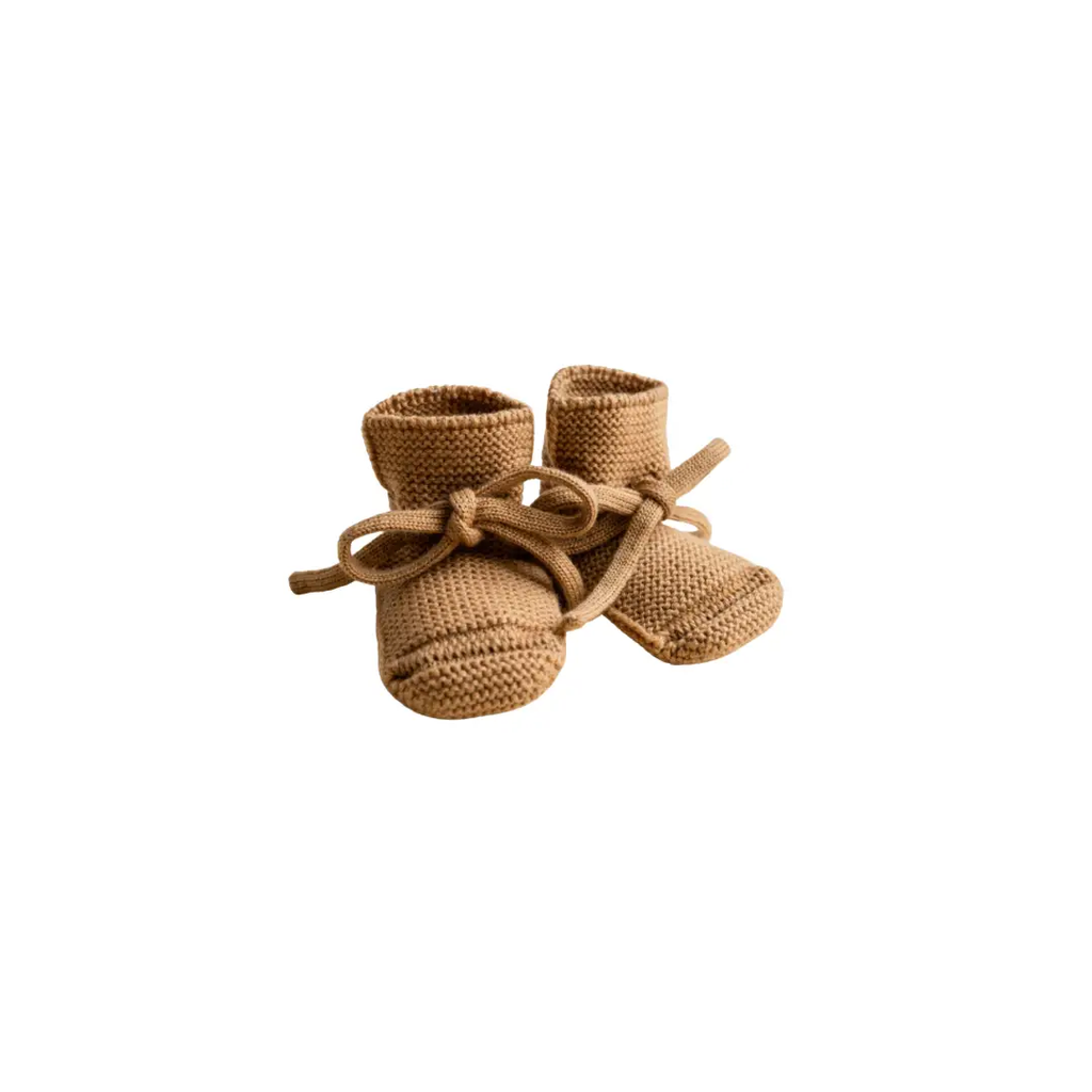 HVID knitted baby booties in ochre with yarn laces