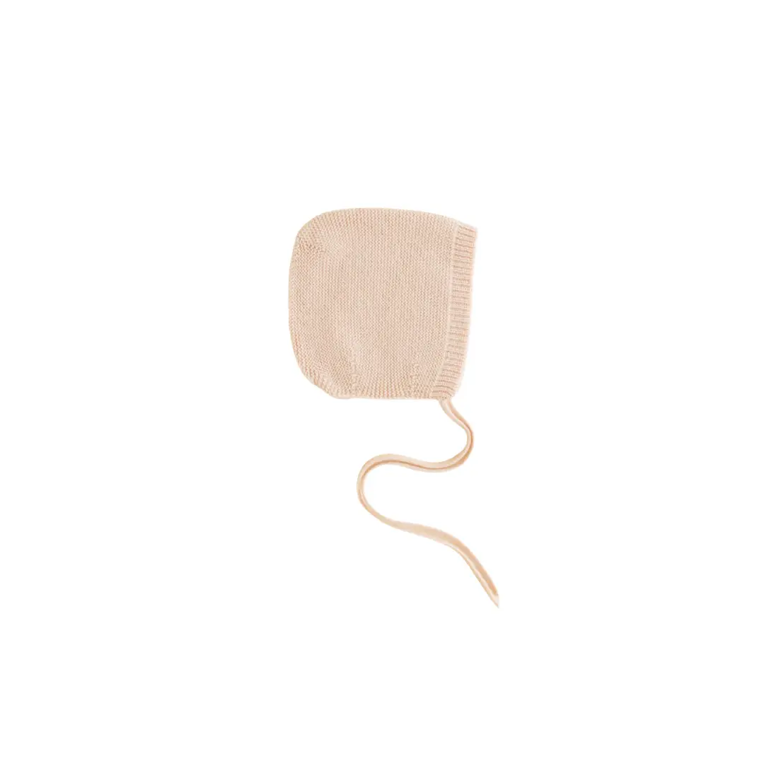 HVID newborn bonnet in oat knit with ties by Citron Grenadine