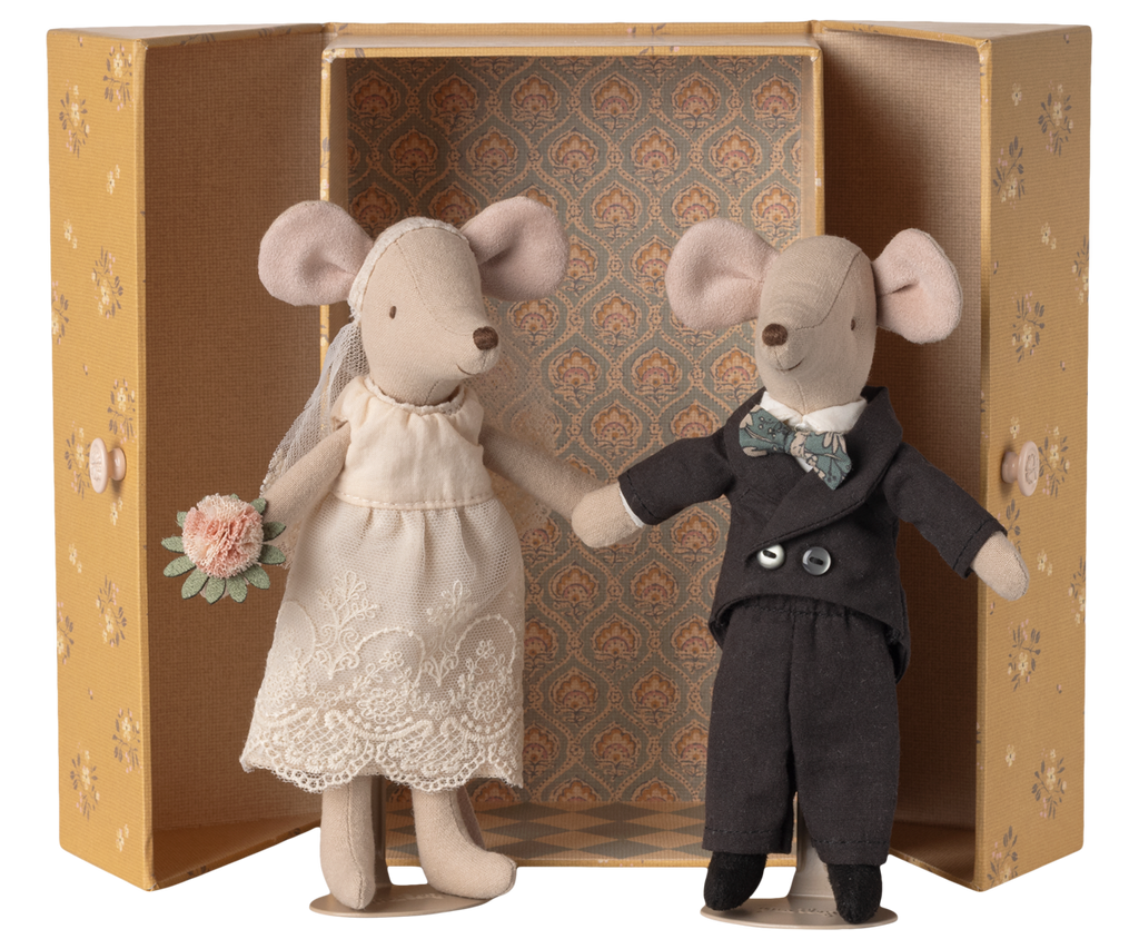 MAILEG  Couple de mariés dans son joli coffret, Maman & Papa
