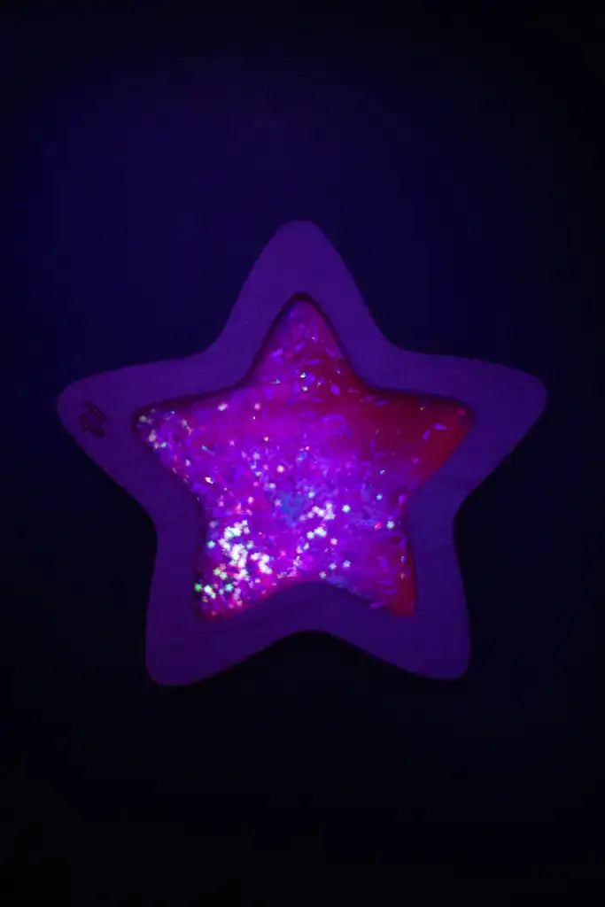 PETIT BOUM étoile sensorielle rattle, purple star with nebula pink glitter