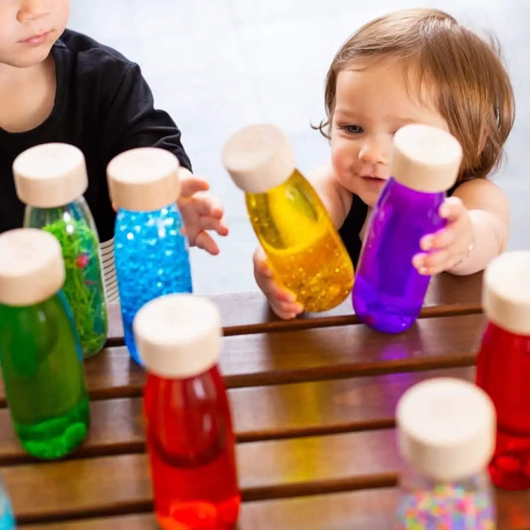 Petit Boum bouteille sensorielle bleu par Citron Grenadine, jouets de dentition, ensemble de bouteilles colorées