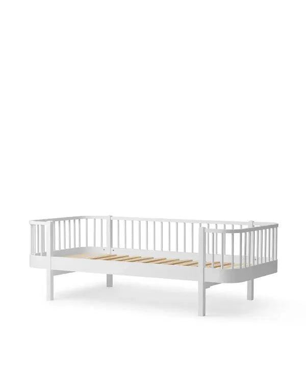 Lit banquette Oliver Furniture Wood Original white daybed frame by Citron Grenadine