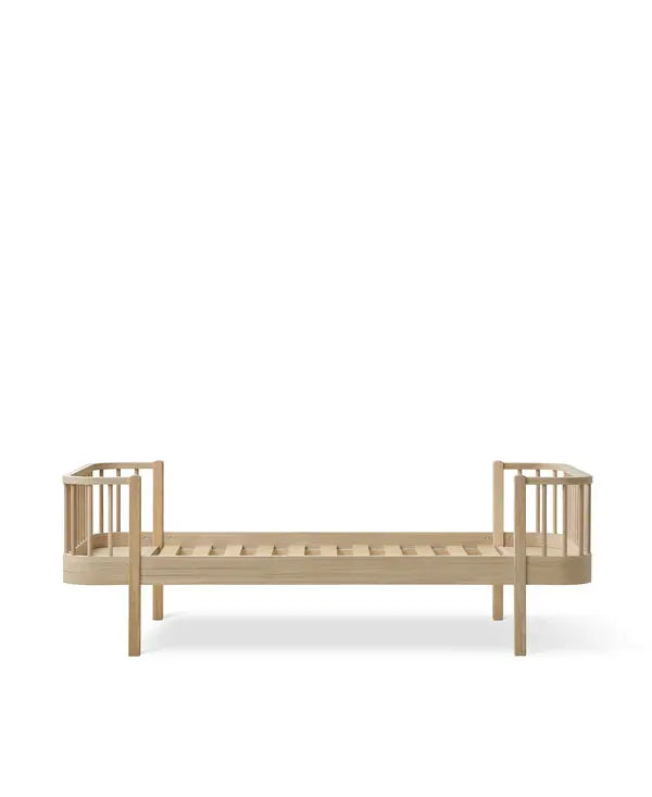 Oliver Furniture Lit Wood Original oak bed frame by Citron Grenadine, platform bed with slatted base.