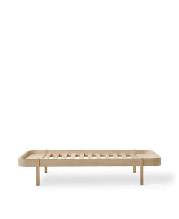 Oliver Furniture wood lounger 120 in oak (chêne), Citron Grenadine daybed
