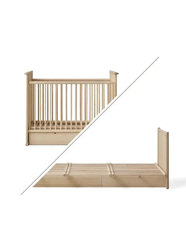 Lit bébé Camp Novel 2-en-1 en chêne, 60x120/120x200 cm — Citron Grenadine