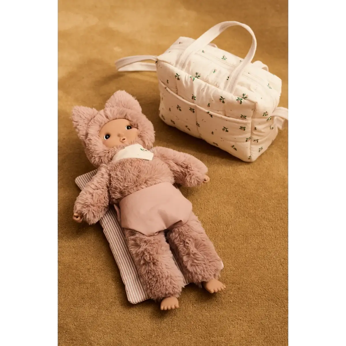 LIEWOOD sac à langer Neoma peach pale tuscany mix et poupée en peluche