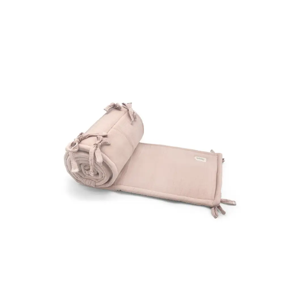 BABYSHOWER tour de lit DOUX nude powder crib liner by Citron Grenadine