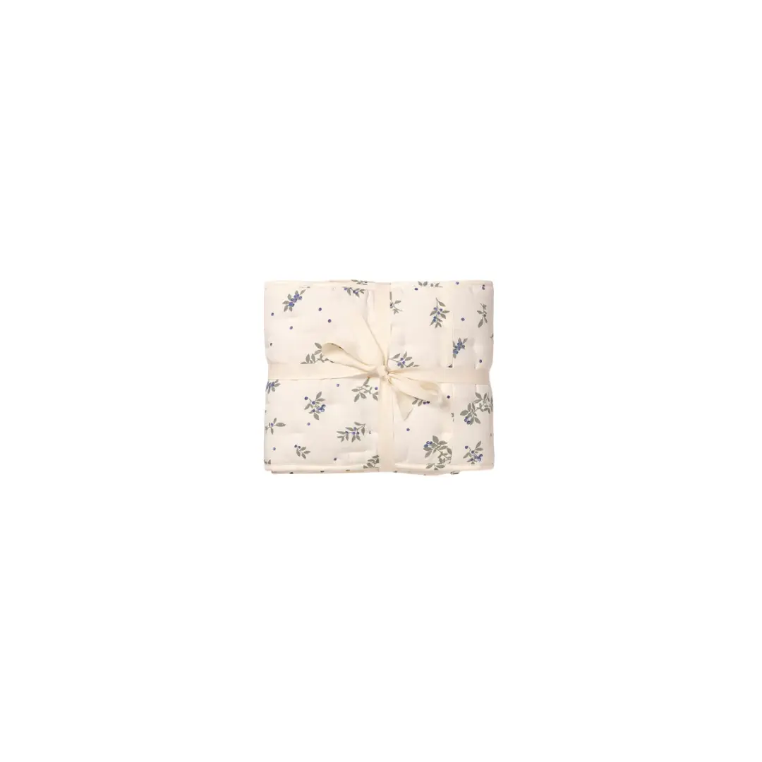 DEAR APRIL tour de lit blueberries bed canopy by Citron Grenadine, cream fabric with blue floral print