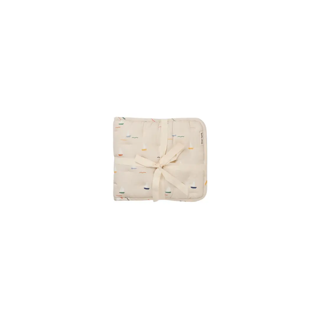 DEAR APRIL nori tour de lit crib liner, cream with pastel boats print, Citron Grenadine