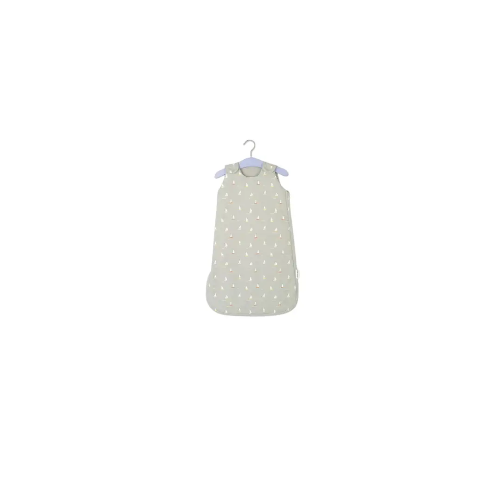 DEAR APRIL wind gigoteuse TOG2,5 sailboats, pale grey baby sleep sack by Citron Grenadine