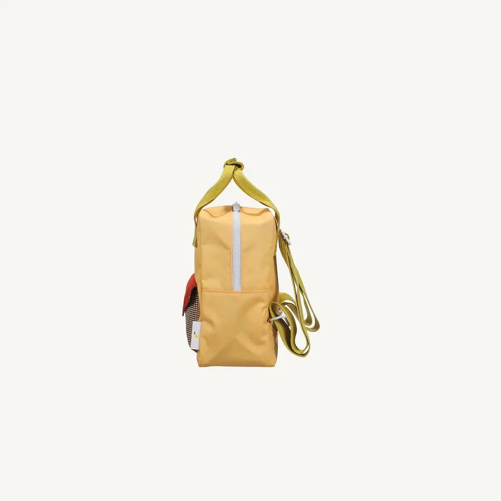 Sac à dos scolaire Sticky Lemon jaune Citron Grenadine, fermeture blanche et bretelles vert olive