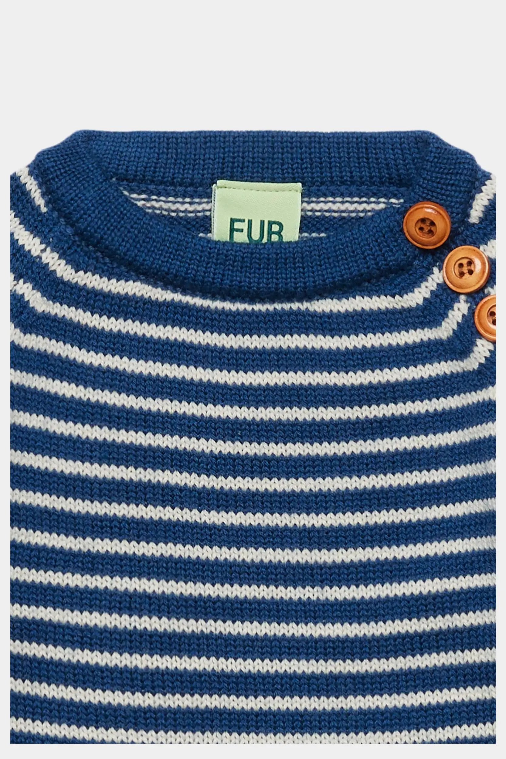 Pull rayé en mérinos deep indigo-écru, Citron Grenadine; boutons orange sur l’épaule