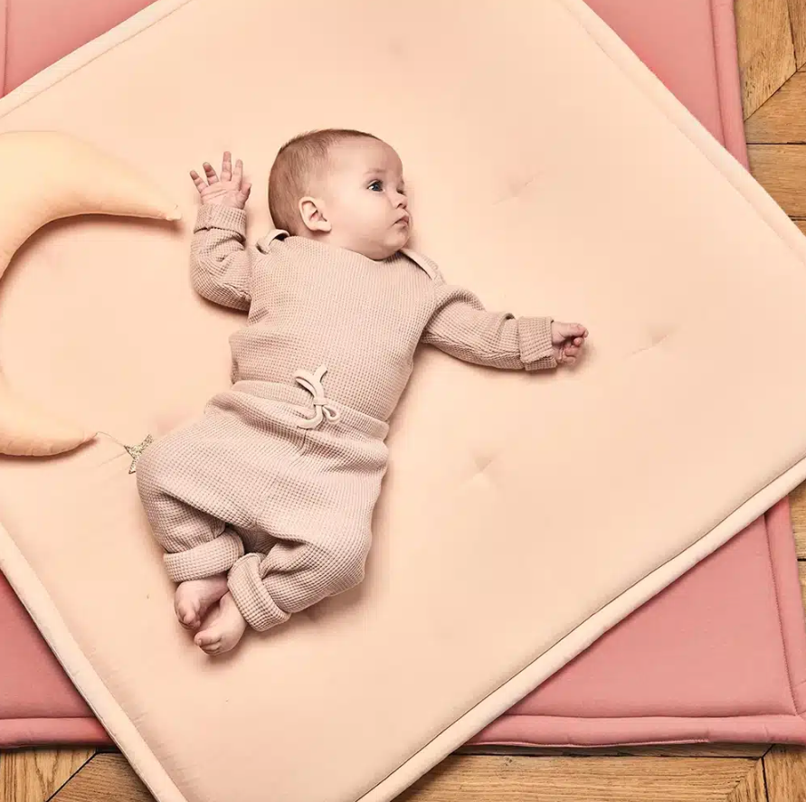 CHARLIE CRANE tapis d'éveil TAMI / nude pink by Citron Grenadine