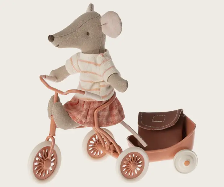 Maileg grande soeur tricycle avec sac / corail by Citron Grenadine