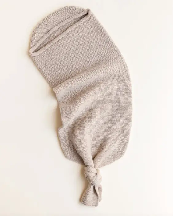 HVID cocoon / sand by Citron Grenadine