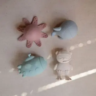 MUSHIE jouets de bain / sealife by Citron Grenadine