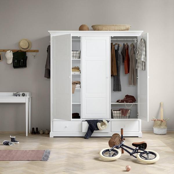 OLIVER FURNITURE seaside garde-robe 3 portes by Citron Grenadine