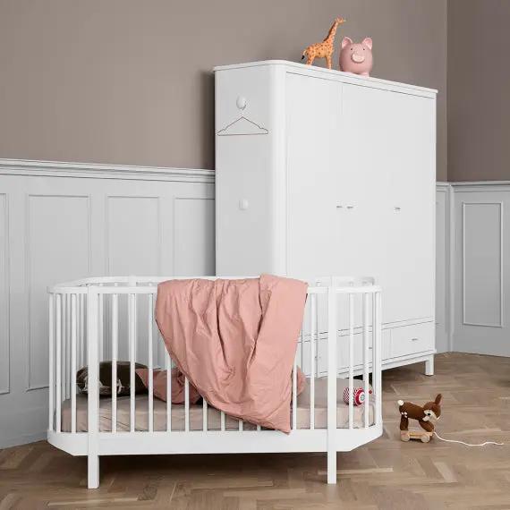 OLIVER FURNITURE wood garde-robe 3 portes by Citron Grenadine