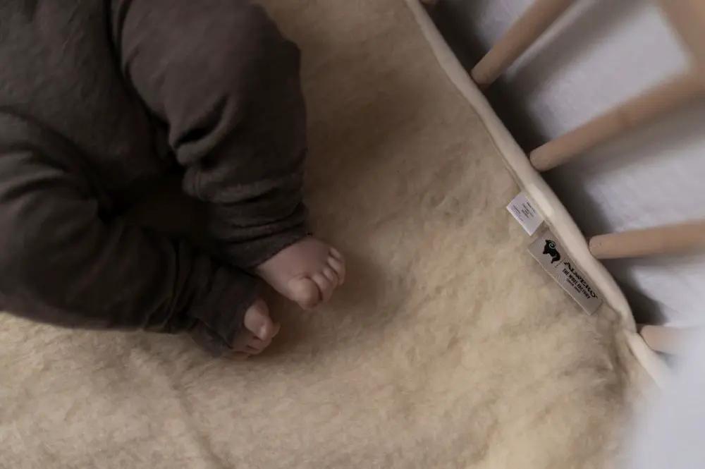 ALWERO SUR-MATELAS en laine by Citron Grenadine