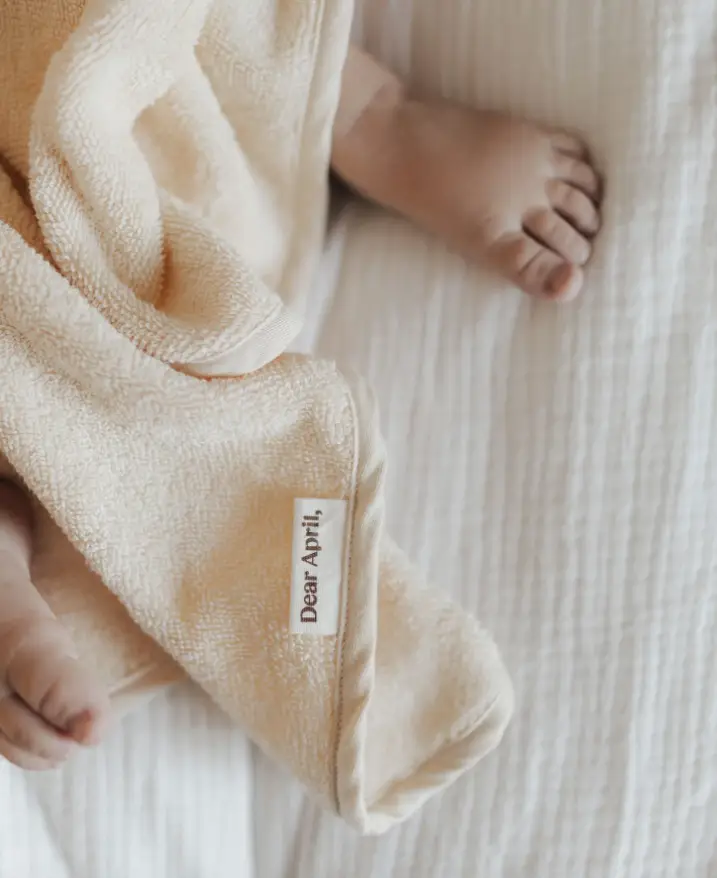 DEAR APRIL petal cape de bain / harmony by Citron Grenadine
