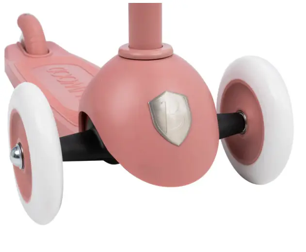 BANWOOD eco scooter / raspberry by Citron Grenadine