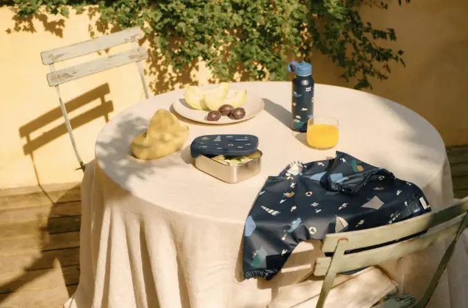 LIEWOOD bavoir MERLE / sailing classic navy by Citron Grenadine