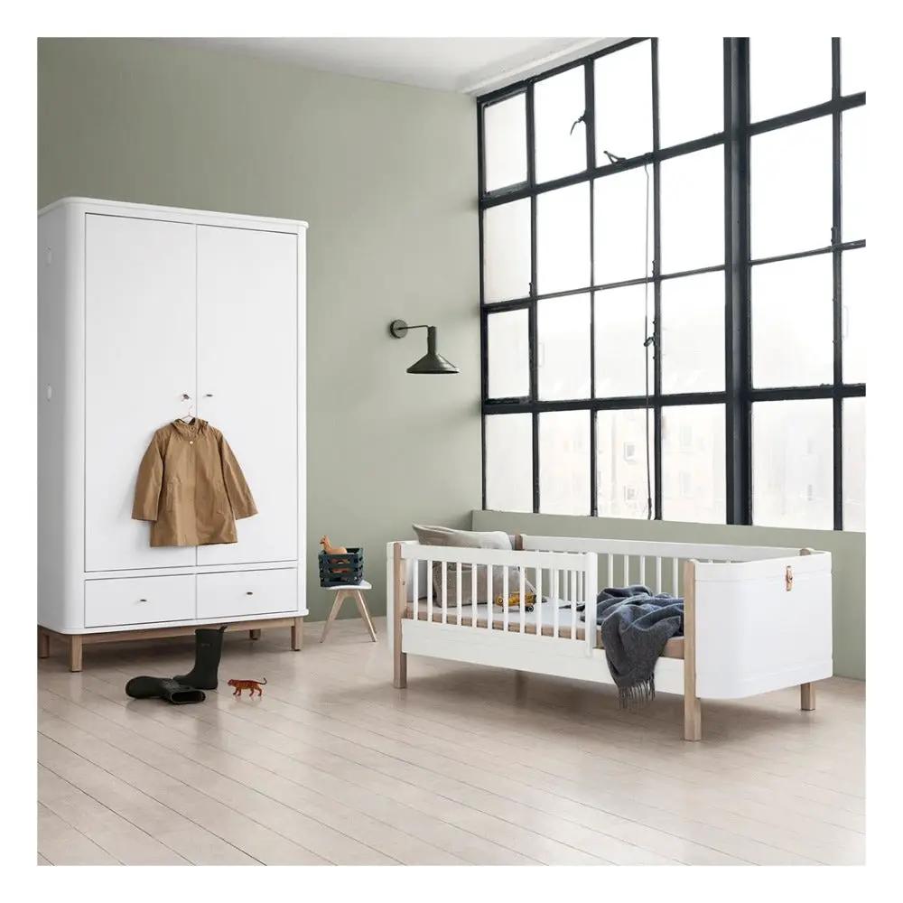 Oliver Furniture lit mini+ 0/9 ans / blanc/chêne by Citron Grenadine