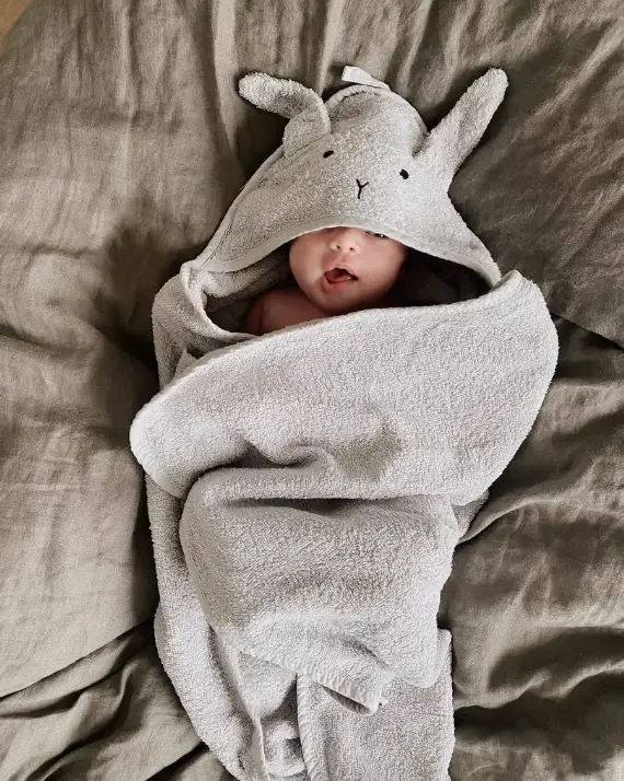 LIEWOOD ALBERT cape de bain / rabbit dumbo grey by Citron Grenadine