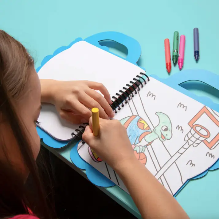 OMY cahier de coloriage et stickers / dino by Citron Grenadine