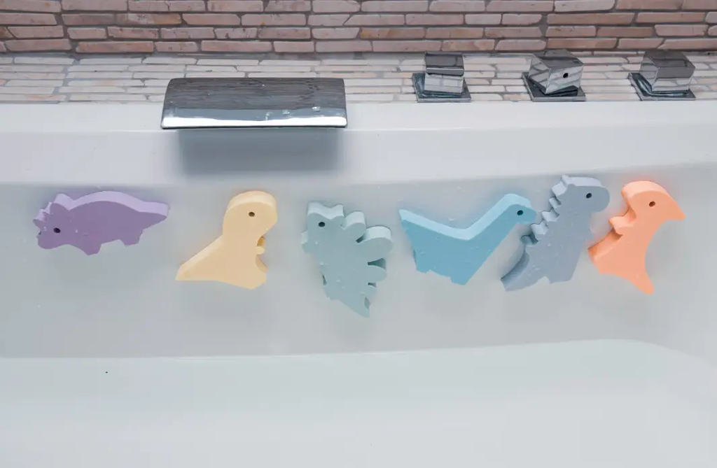 MOES PLAY waterfun dino by Citron Grenadine