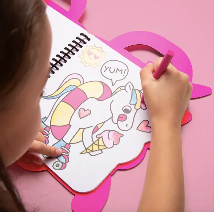 OMY cahier de coloriage et stickers / lily by Citron Grenadine