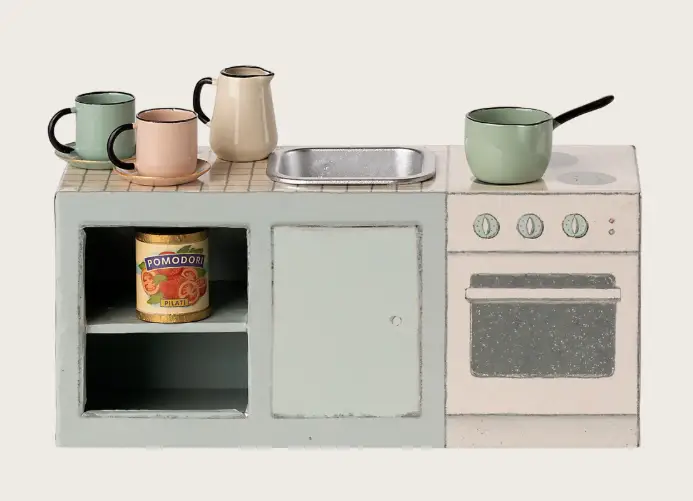 Maileg kitchen counter by Citron Grenadine