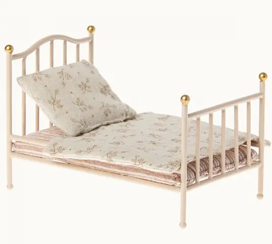 Maileg lit vintage en métal rose by Citron Grenadine
